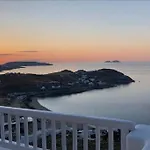 מלון Amazing Deep Blue Mykonos *
